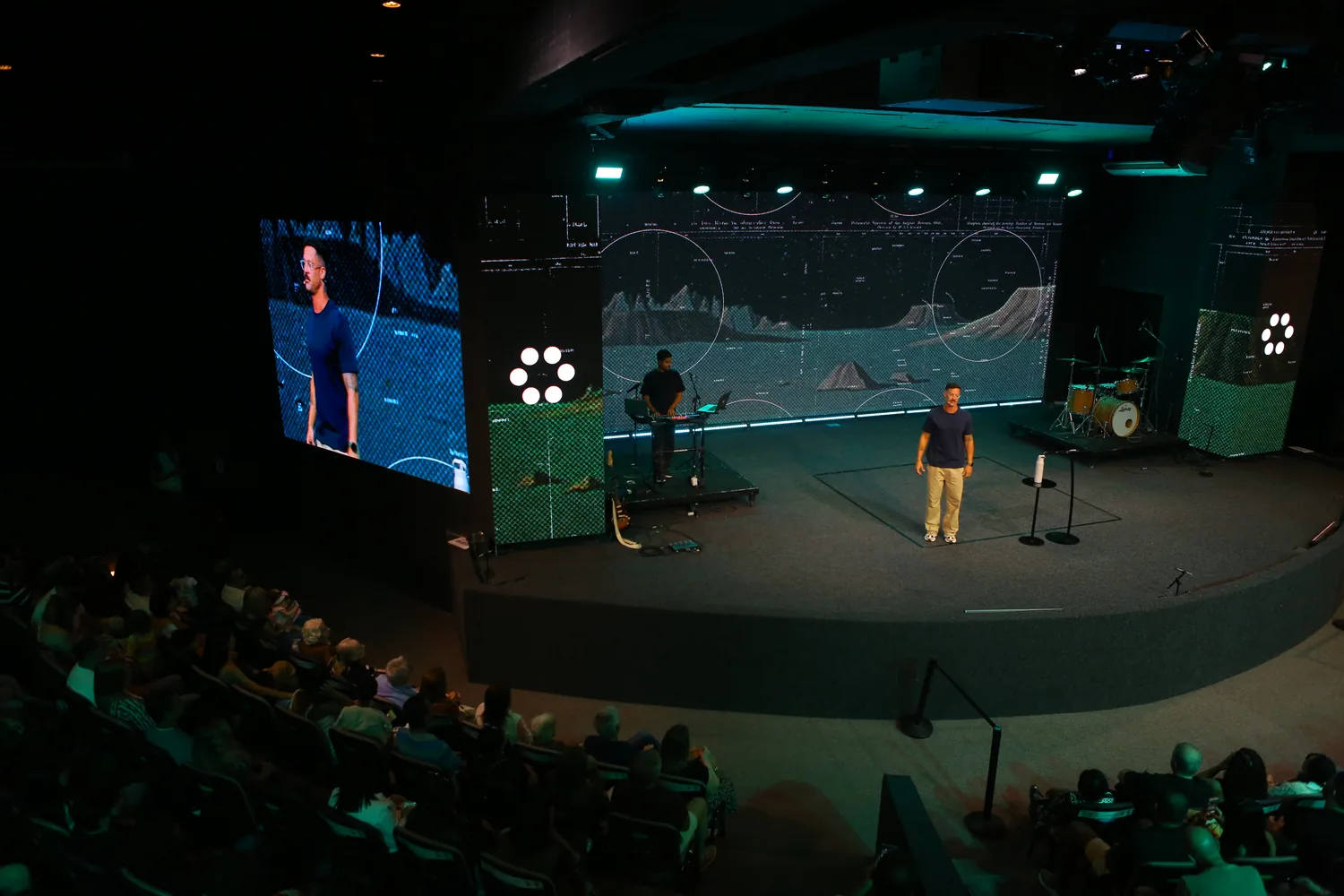 Auditório da CBRio durante o culto